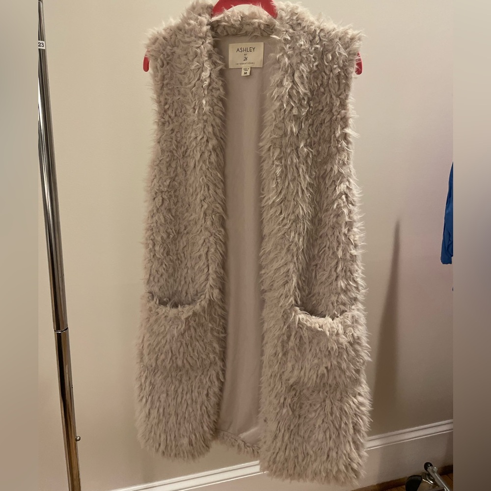 Ashley by 26 International faux fur cream vest